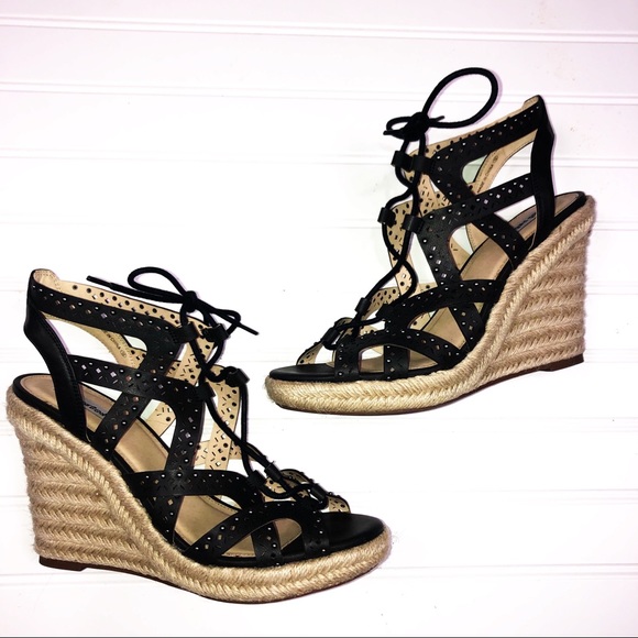Not Rated | Shoes | Not Rated Lace Up Black Big Pine Wedge Sandals |  Poshmark
